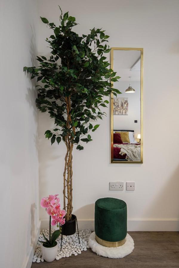 King Sized Luxury - Stylish Studio Flat Blackpool Ngoại thất bức ảnh